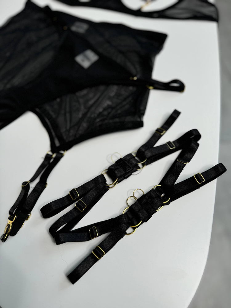 Black heart ithal jartier 