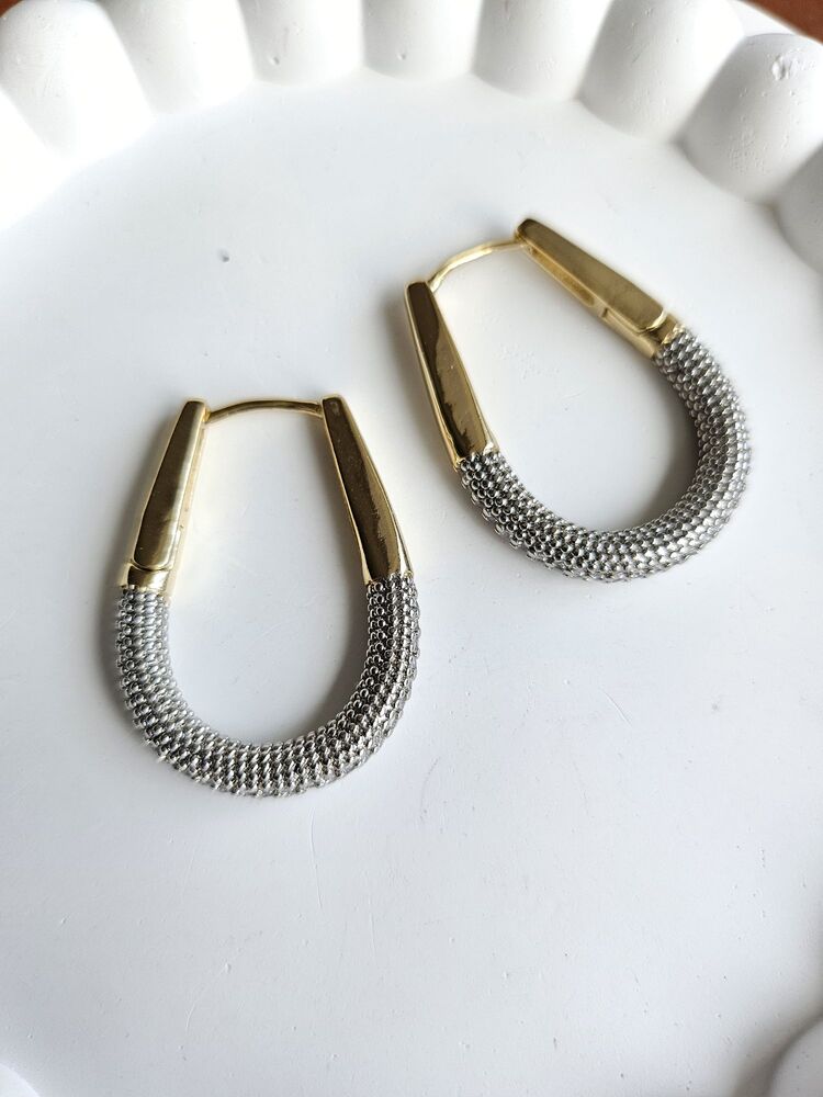 Çift renk oval küpe 