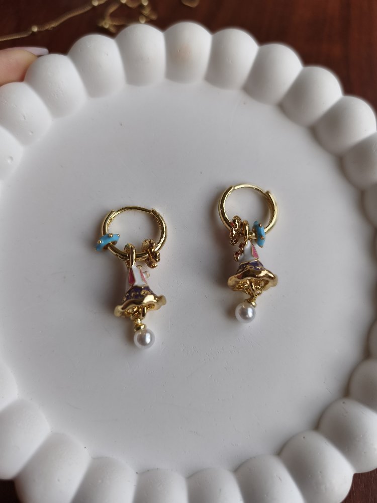 Charm küpe