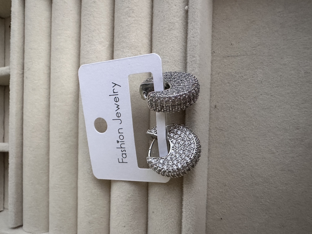 Silver taşlı küpe
