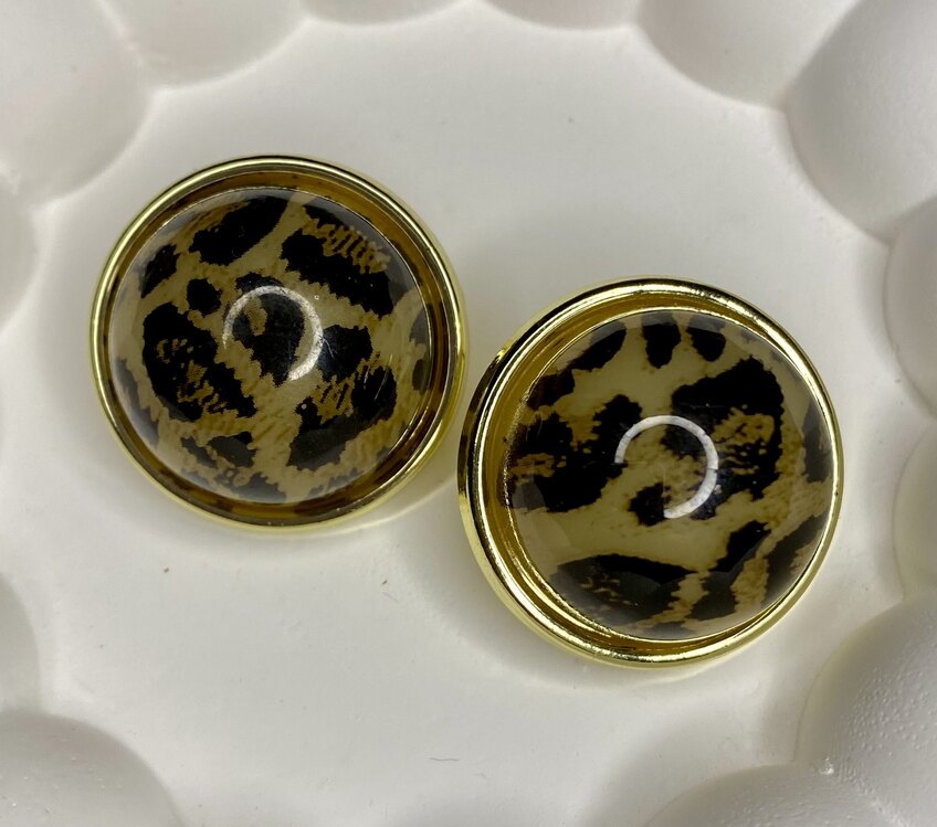 Yuvarlak leopar küpe