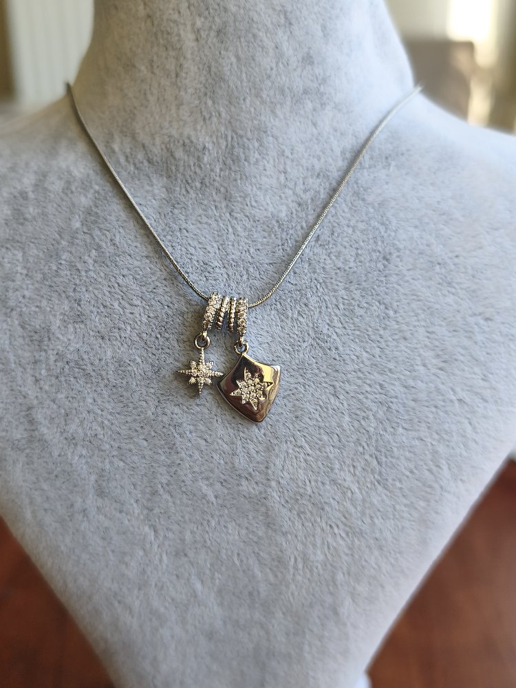 Silver kolye