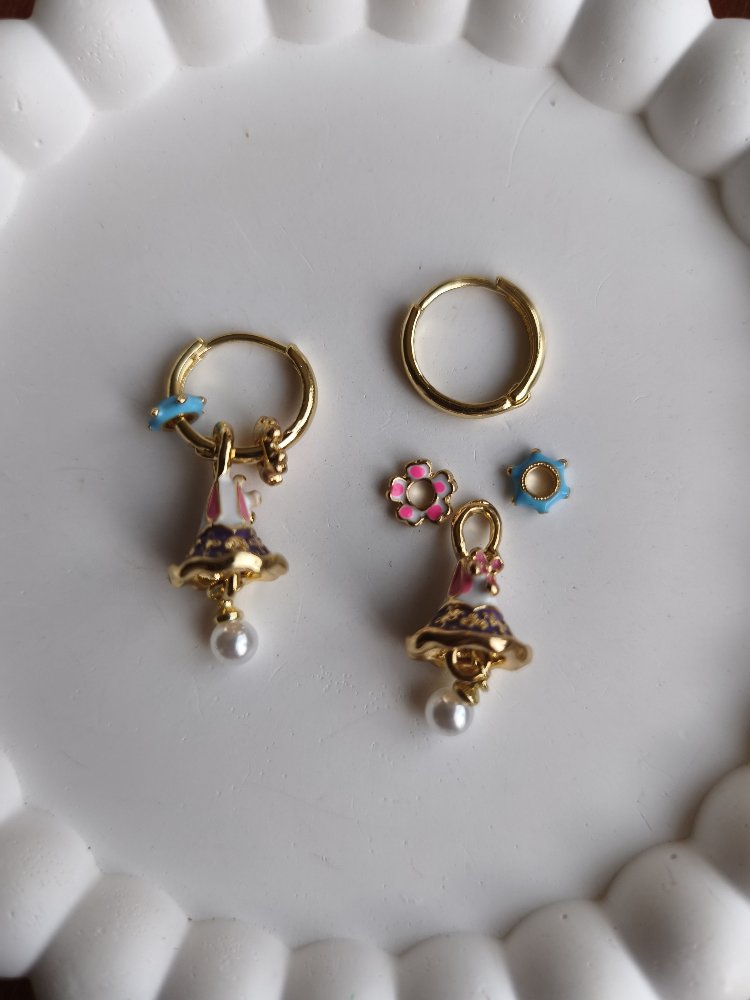 Charm küpe