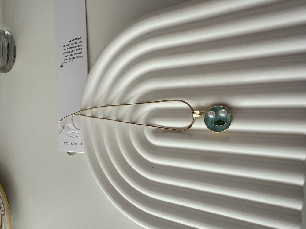 Sanat kolye