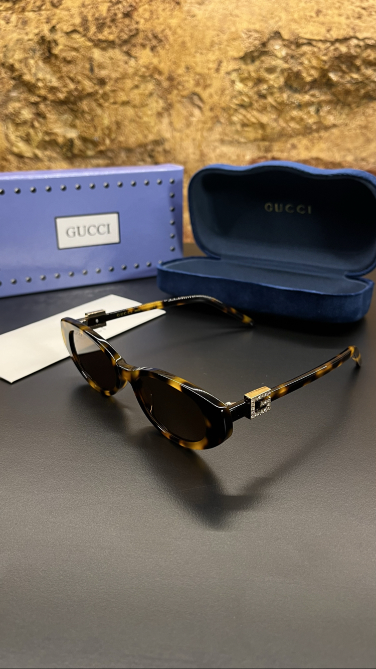 Gucci güneş gözlüğü