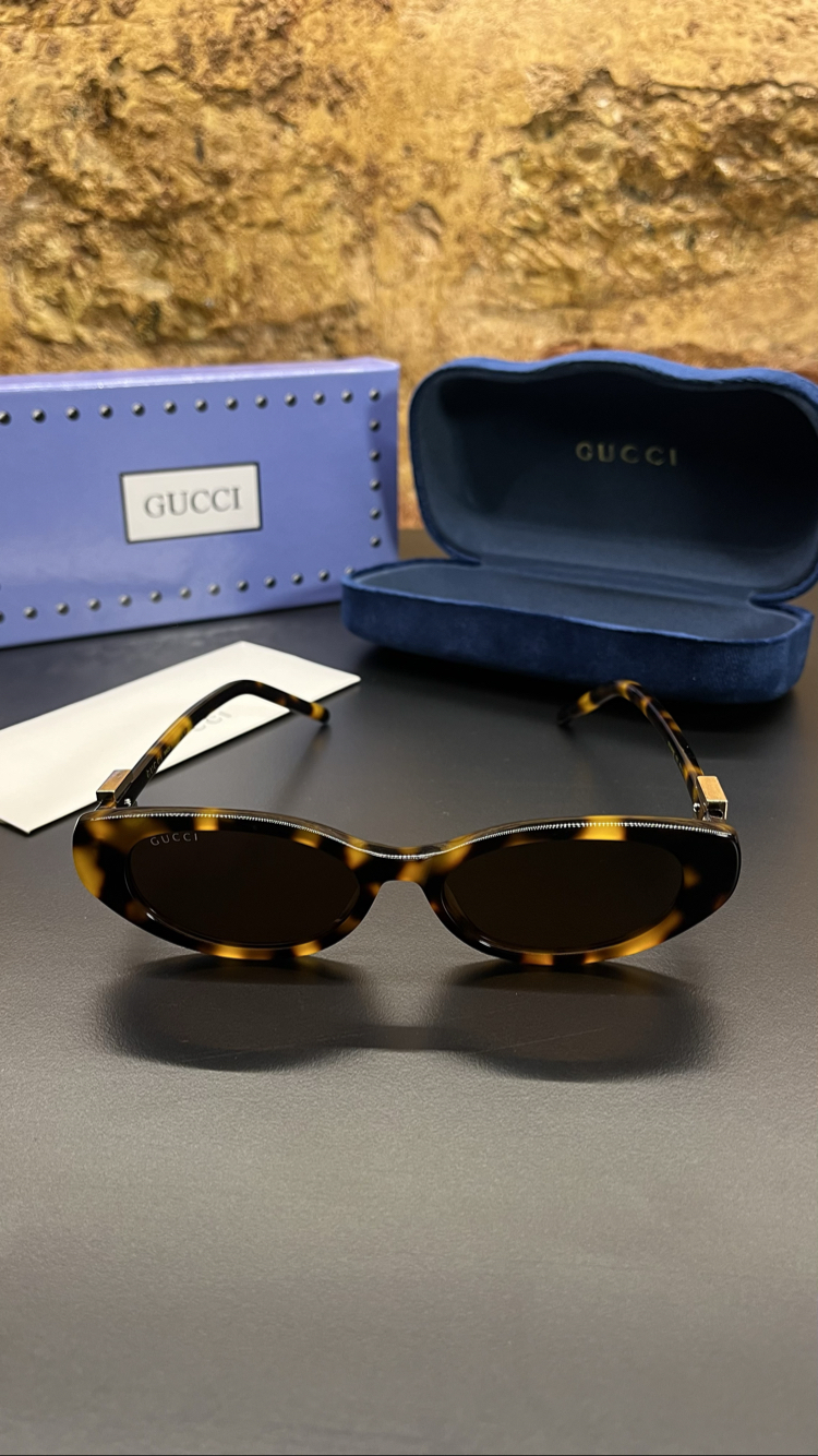 Gucci güneş gözlüğü