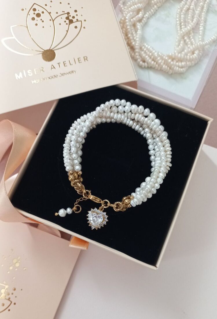 ' EXCLUSIVE BRACELET '