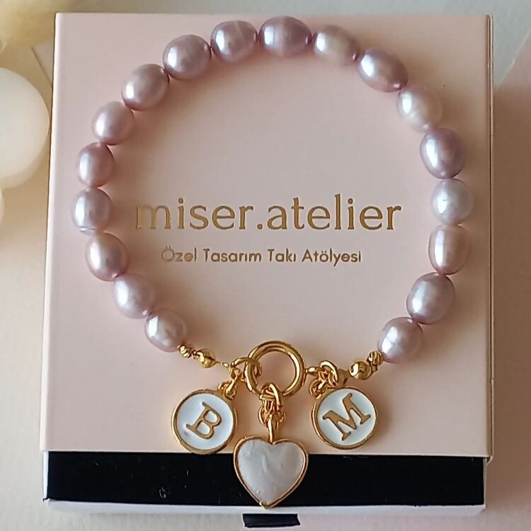 ' PINK~2 'HARFLİ İNCİ BİLEKLİK