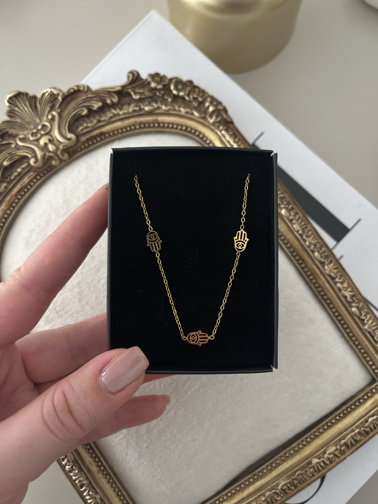 Fatma Ana Eli Motifli Choker I Çelik