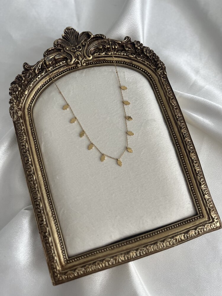 Fatma Ana Eli Sallantılı Choker | Çelik