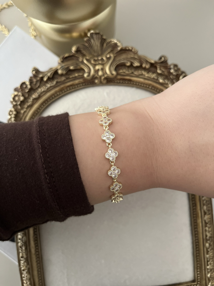 VIP Taşlı Yonca Gold Bileklik