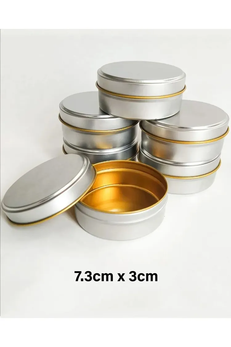 10 Adet Düz Renkli Mum, Sabun ve Hediyelik Metal Kutu 7,3x3,1 cm