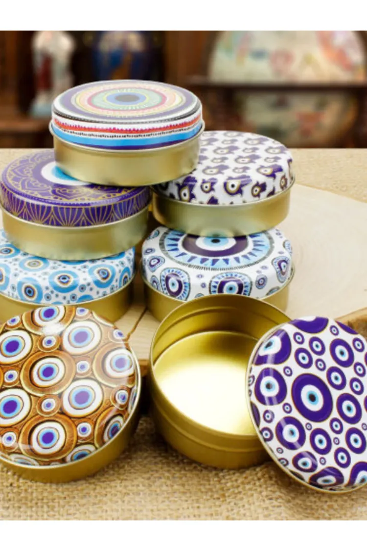 10 Adet Özel Gün Desenli Mum, Sabun ve Hediyelik Metal Kutu 7,3x3,1 cm