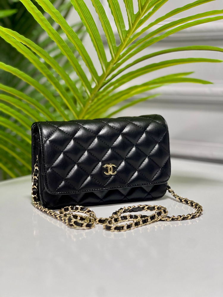 Chanel kibrit çanta 
