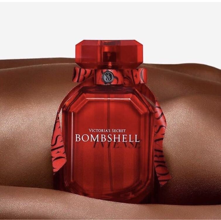 Victoria Secret Bombshell İntense Female 100 ML