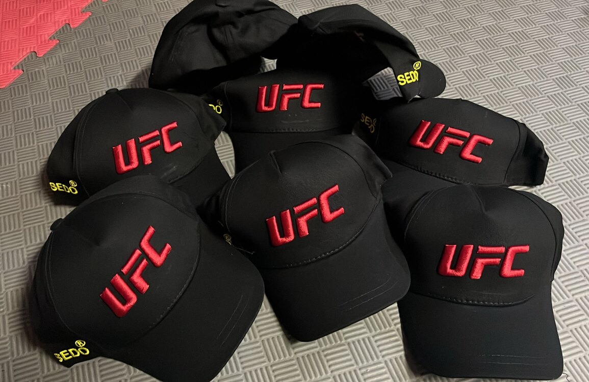 UFC şapka