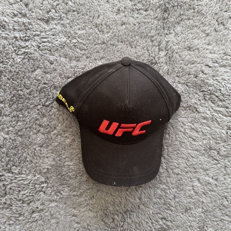 UFC şapka