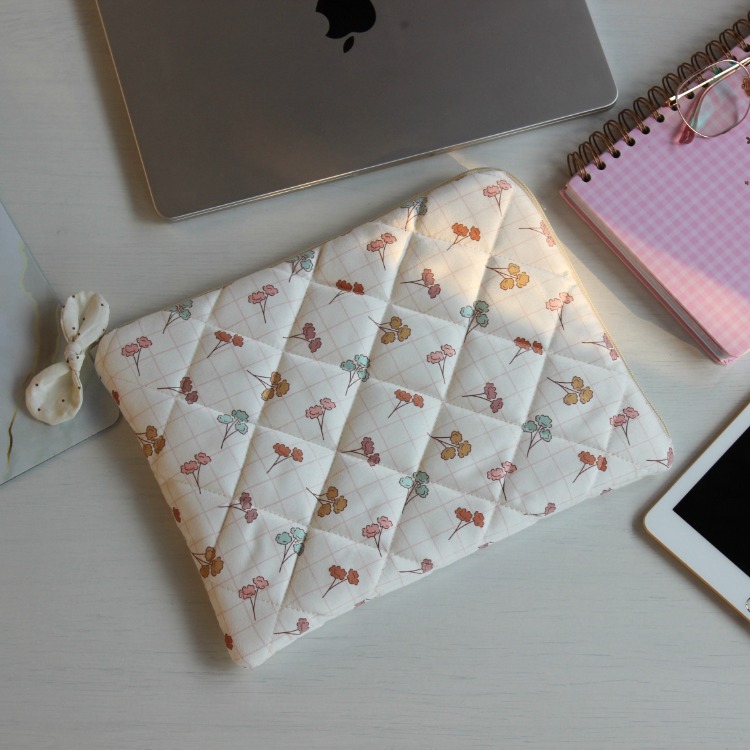 IPad Yuvası -10.9"-11"-Beyaz Çiçekli