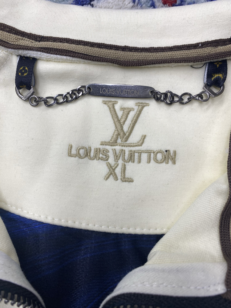 LOUIS VUITTION EŞOFMAN TAKIMI