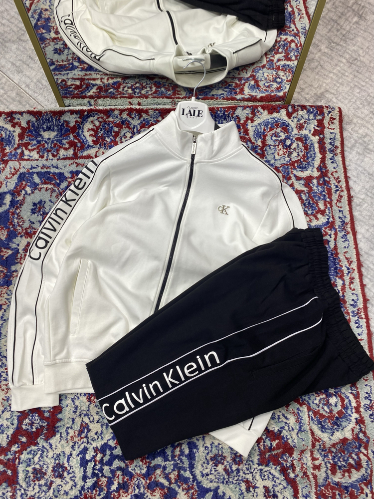 CALVIN KLEIN EŞOFMAN TAKIMI