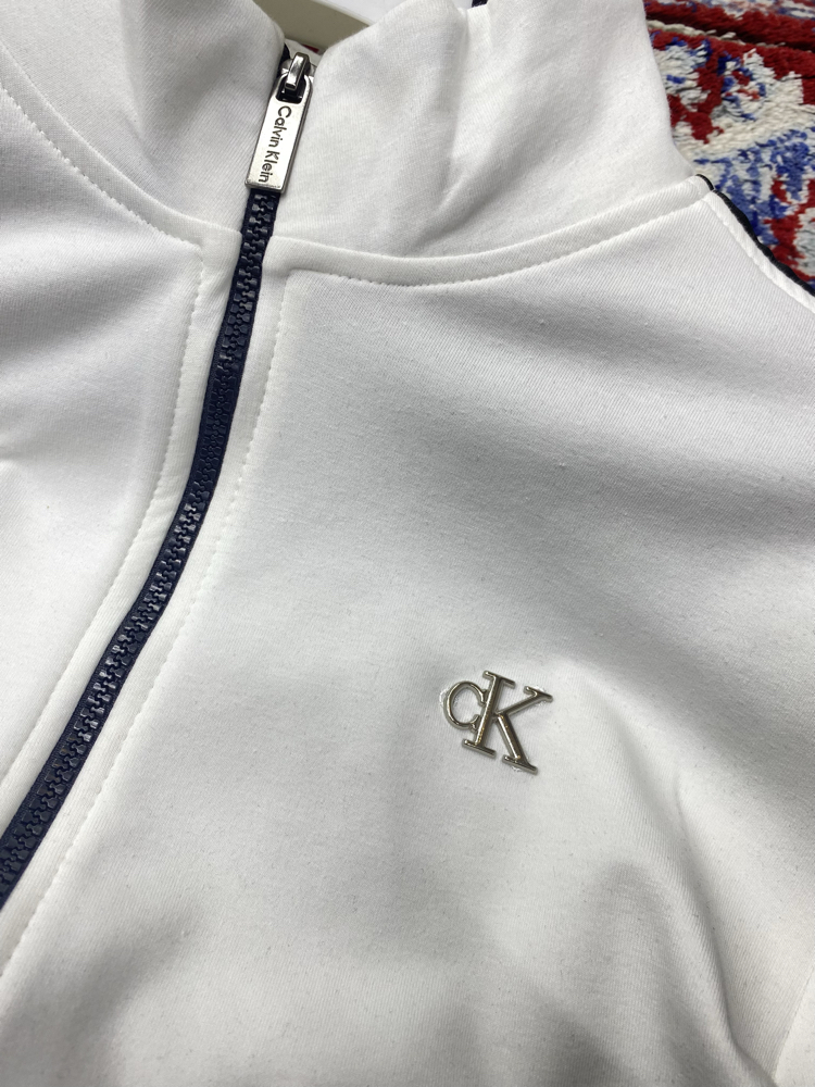 CALVIN KLEIN EŞOFMAN TAKIMI