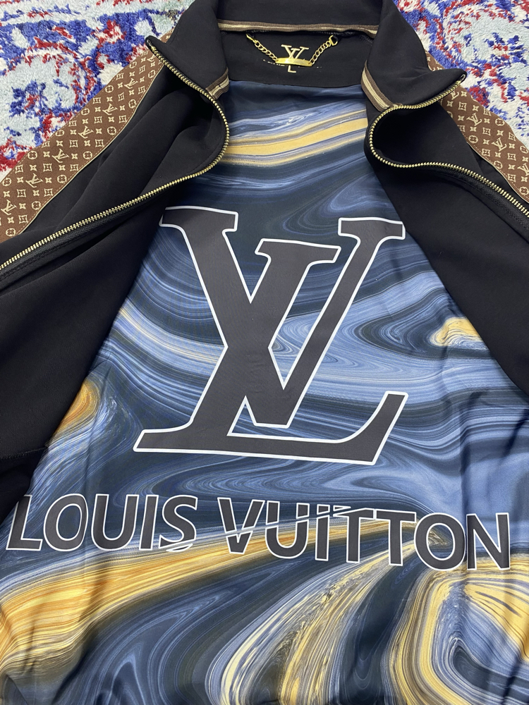 LOUIS VUITTON EŞOFMAN TAKIMI
