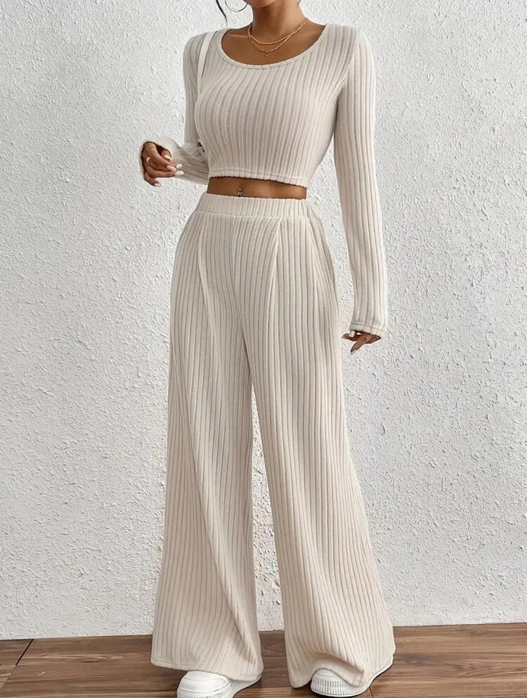 Uzun Kollu Crop Bluz ve Geniş Paça Pantolon İkili Kadın Takım - Kaşkorse Kumaş