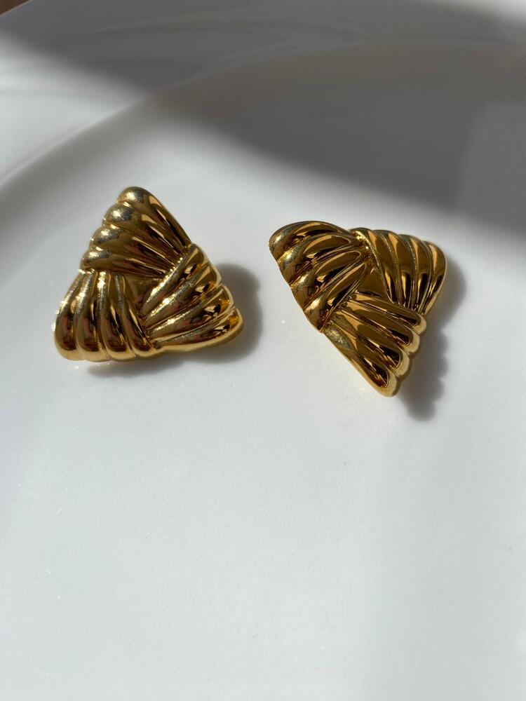 Gold Ucgen Basic Kupe