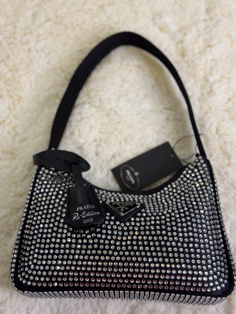 Prada baget taşlı