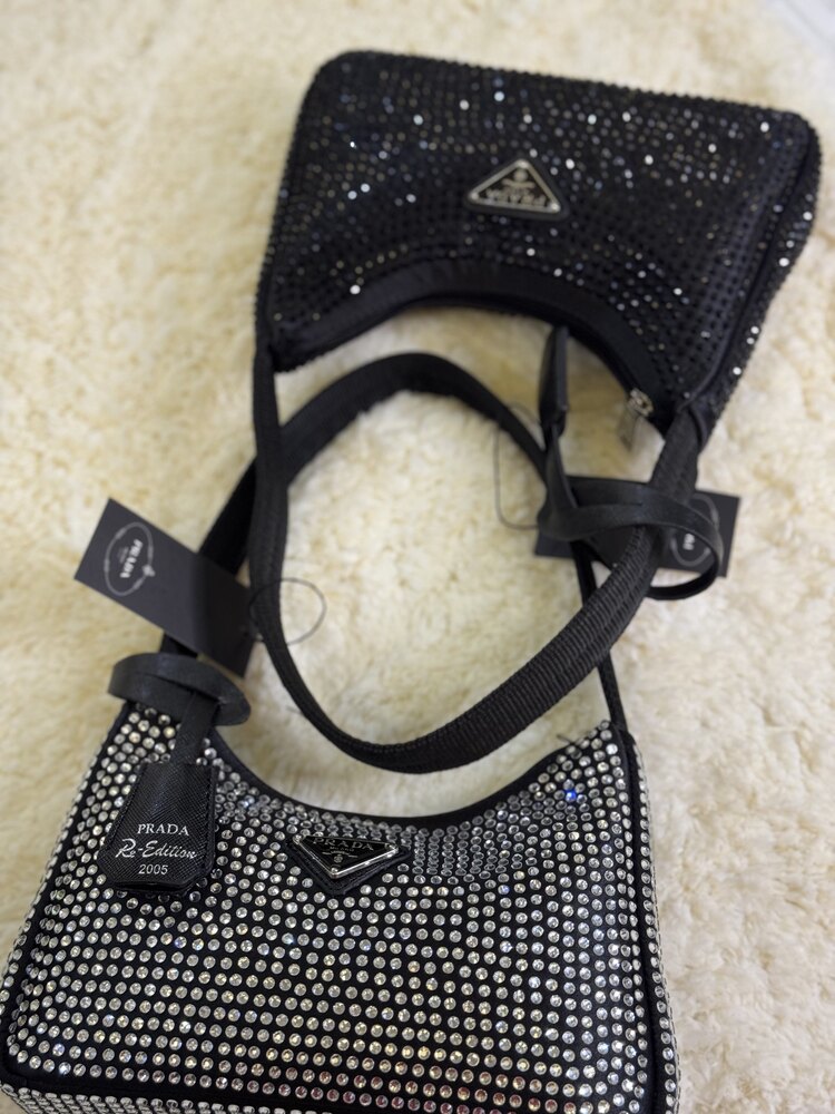 Prada baget taşlı