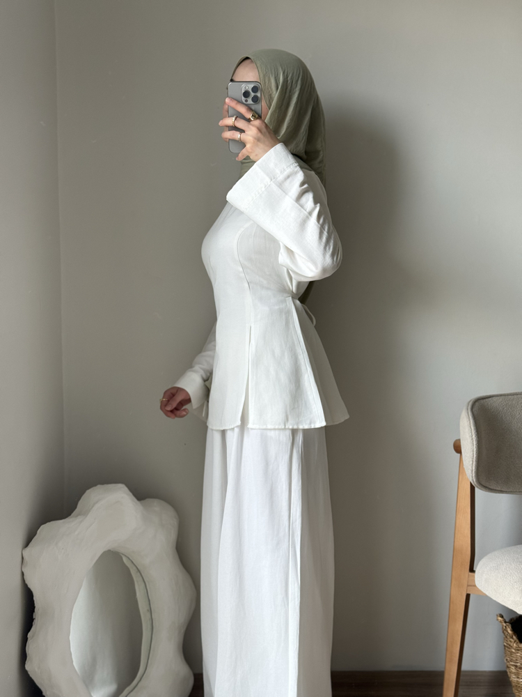 Yırtmaçlı pantolon takım / beyaz