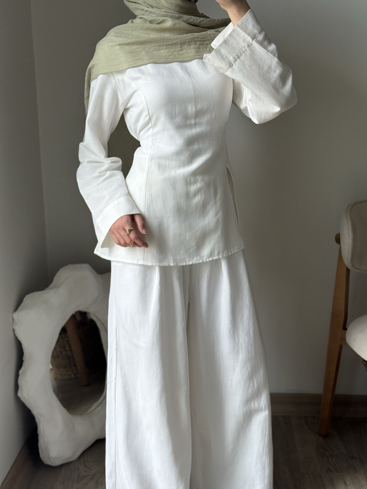 Yırtmaçlı pantolon takım / beyaz