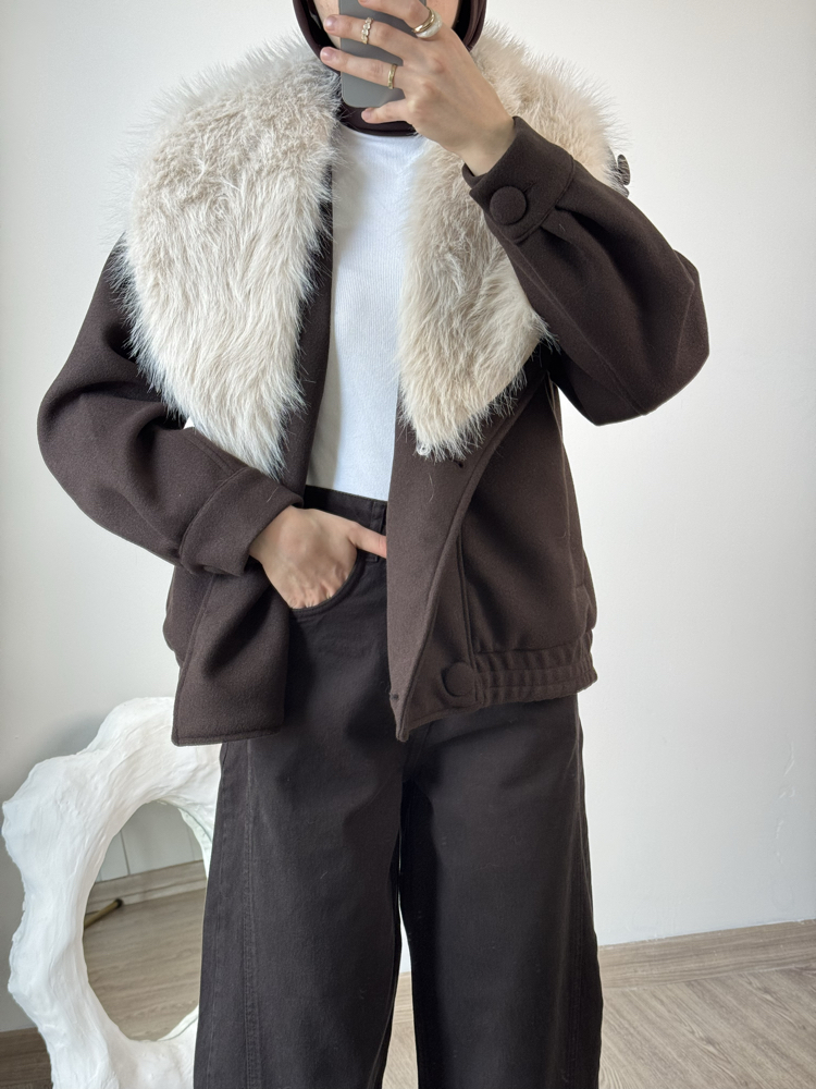 Kürklü düğmeli kaşe mont / acı kahve