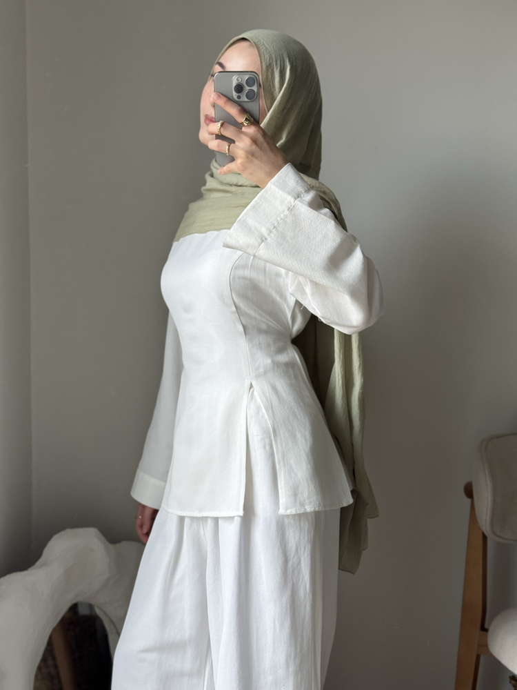 Yırtmaçlı pantolon takım / beyaz