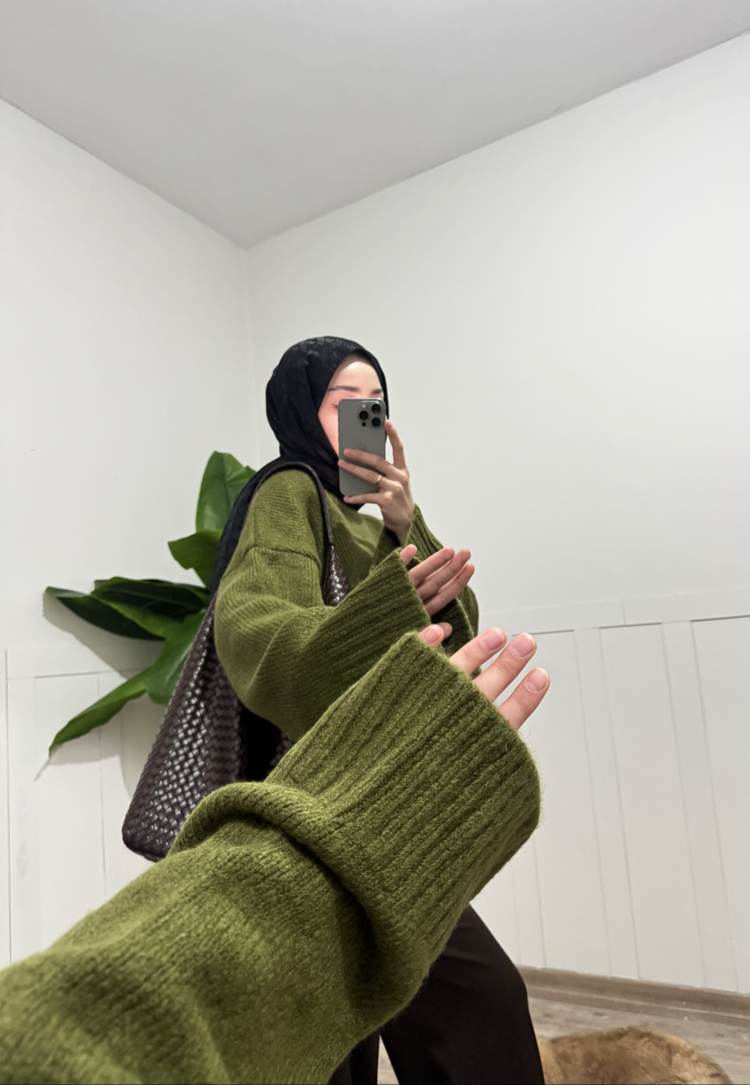 Olive kazak