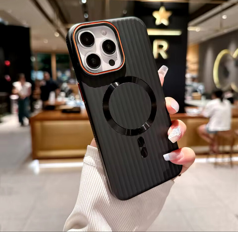 İPHONE TİTAN CORE CASE