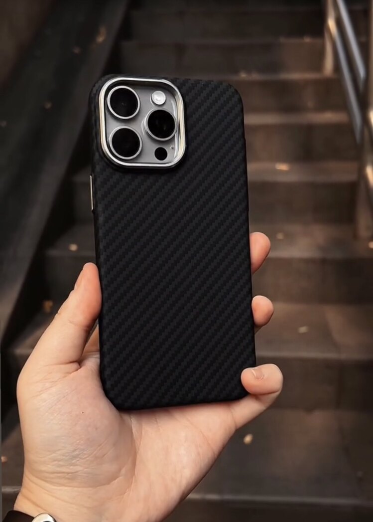 İPHONE FİBER KARBON CASE