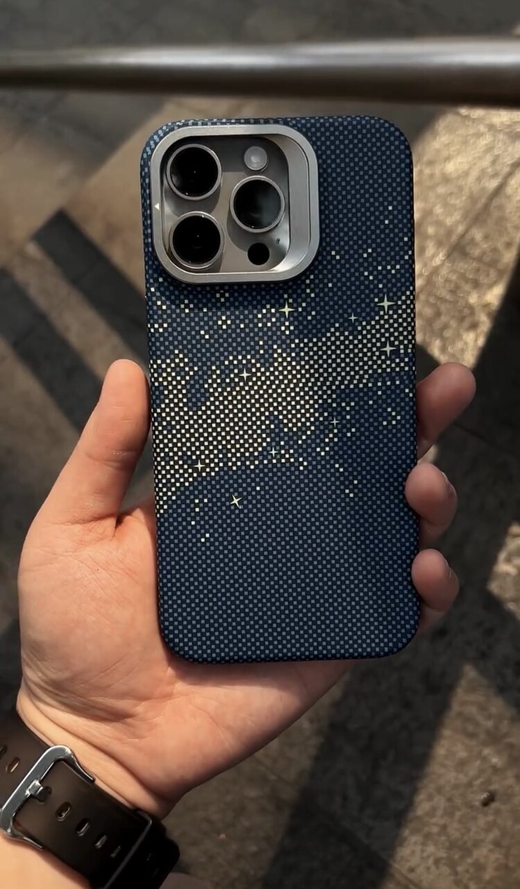 İPHONE STANDLI FİBER KARBON CASE