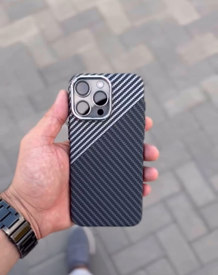 İPHONE FİBER KARBON CASE