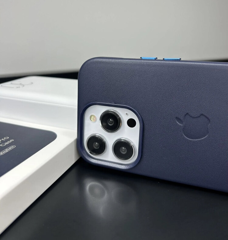 İPhone Gece Mavisi Deri Magsafe Case