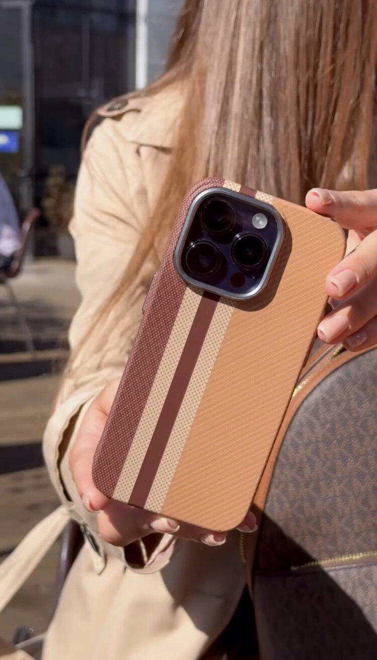 İPHONE FİBER KARBON CASE