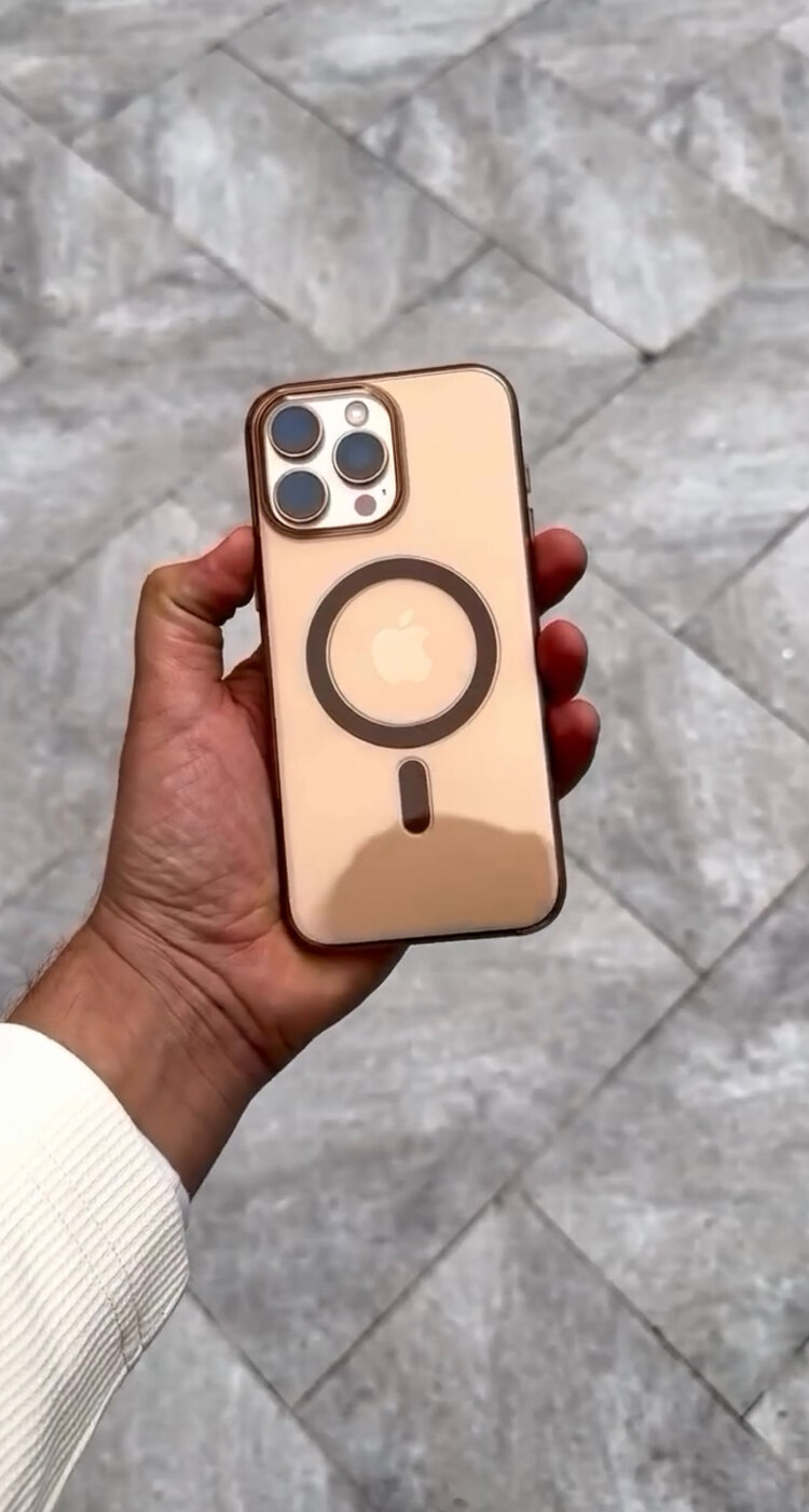 iPhone Çöl Titanyum Mika Animasyon Özellikli Sararmaz Case