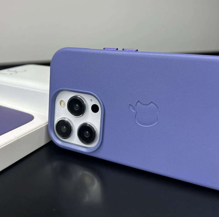 İPhone Lila Deri Magsafe Case