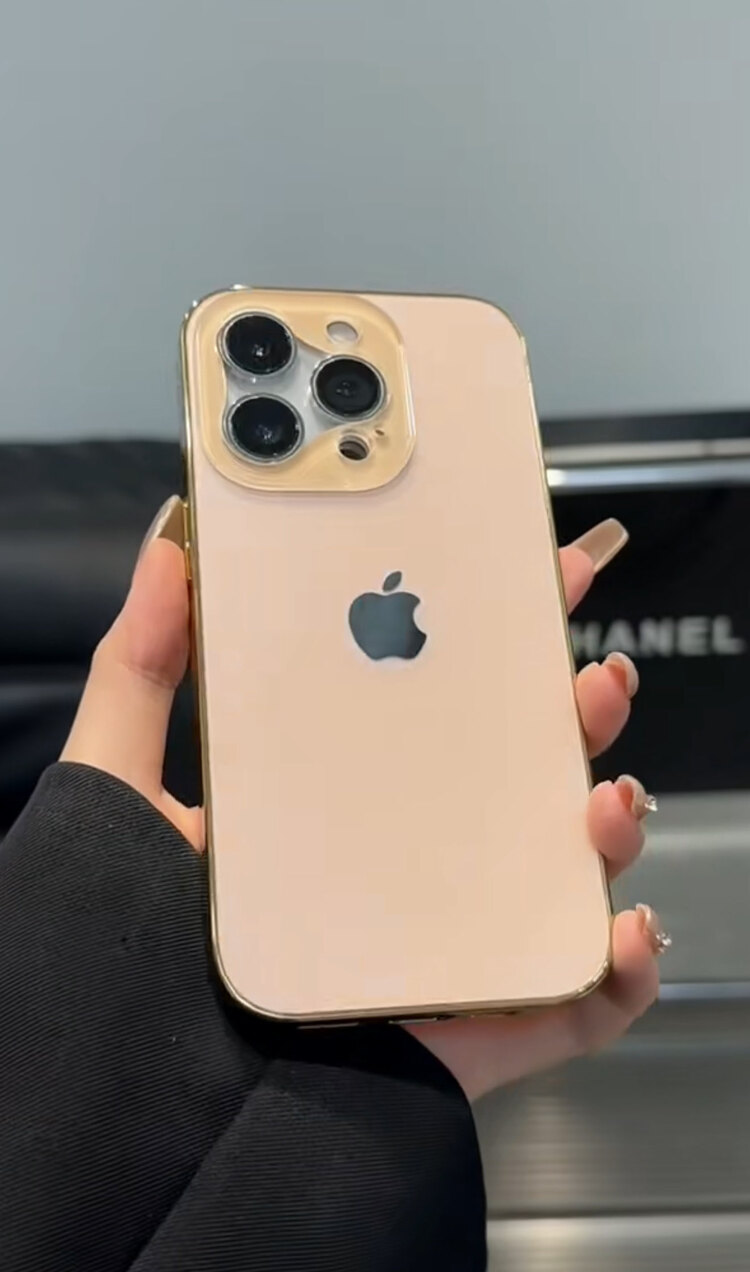 İPhone Crossed Case
