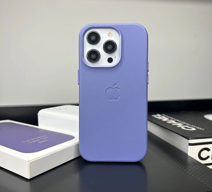 İPhone Lila Deri Magsafe Case