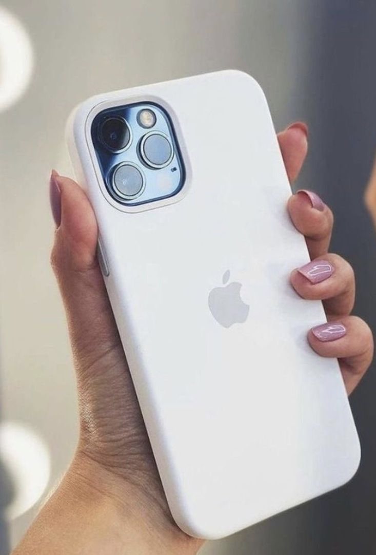 İPHONE LANSMAN KILIF RENK SEÇİMİNİ 1.FOTOĞRAFTAN SEÇEREK SATICIYA NOT KISMINA BELİRTİNİZ)