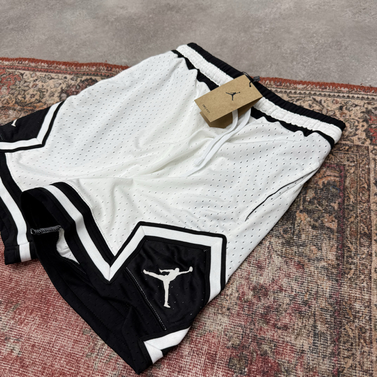 Jordan Diamond Şort Beyaz/Siyah
