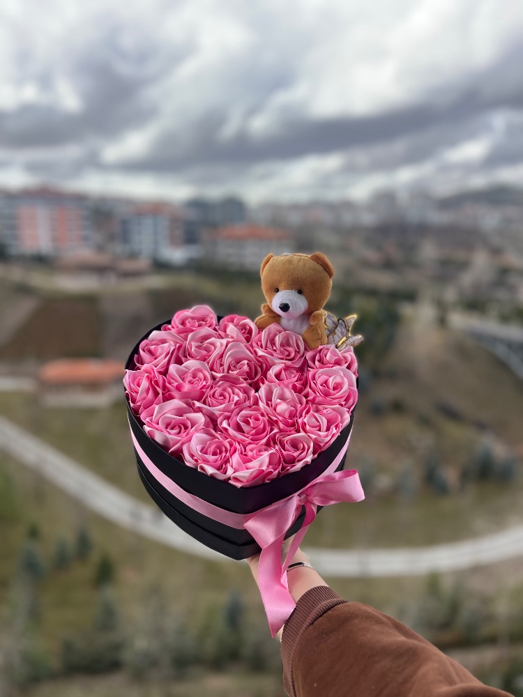 Ahenk kişiye özel orta boy gül kutusu 