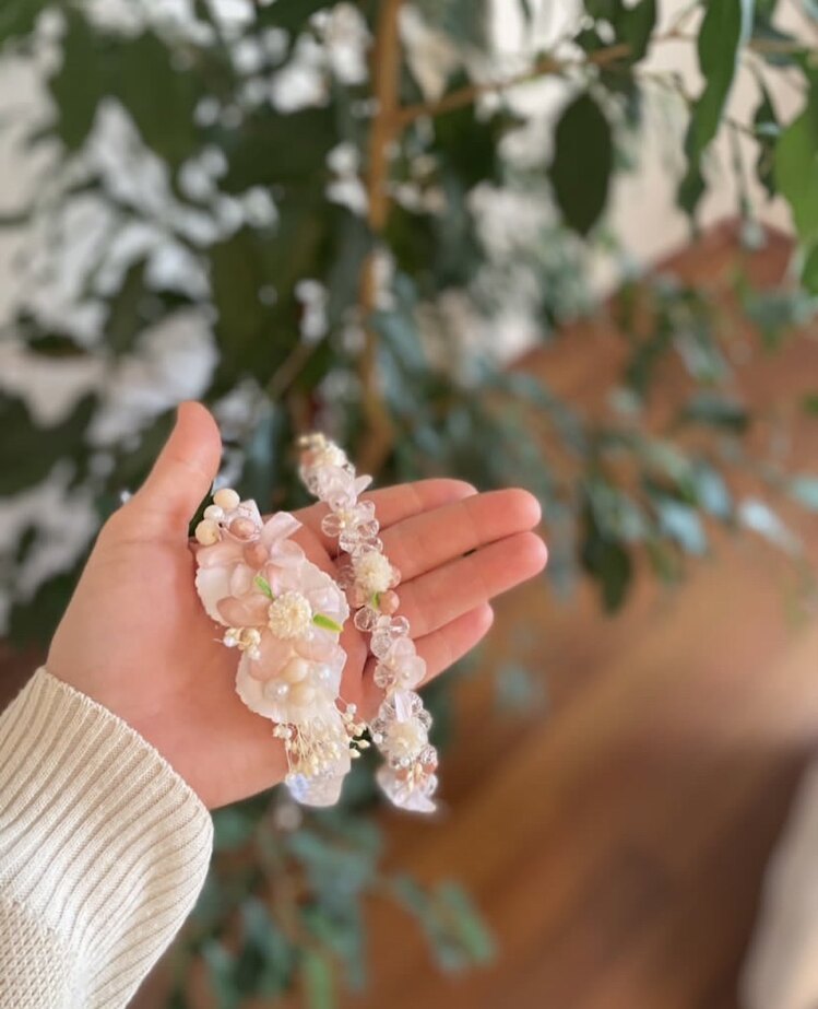 Tek sıra kristal-uçuk pembe Anne tacı