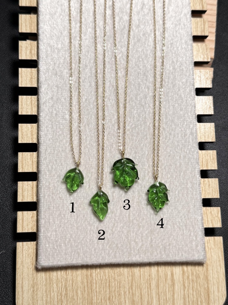 Yaprak Kolye (Gold)